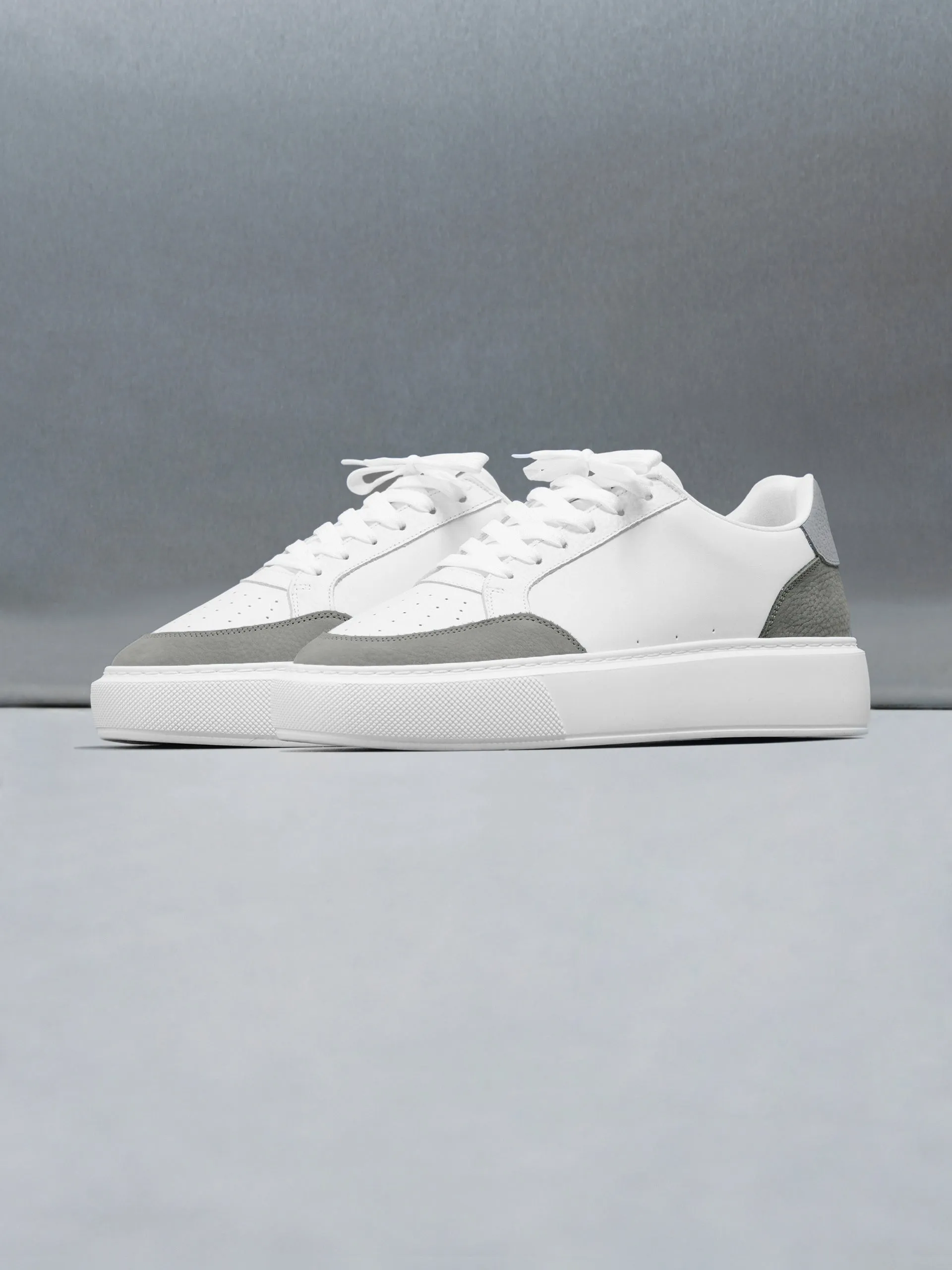 Court Trainer 2.0 in White Autumn