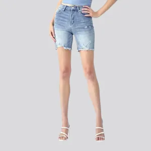 Distressed street jean shorts for ladies