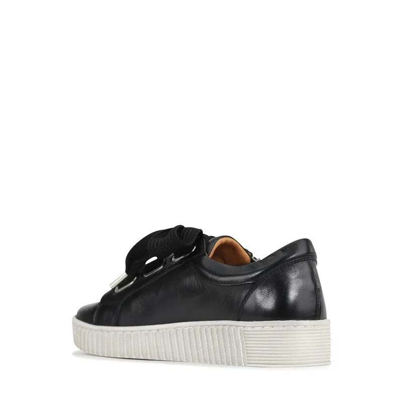 EOS Jovi Black Sneaker