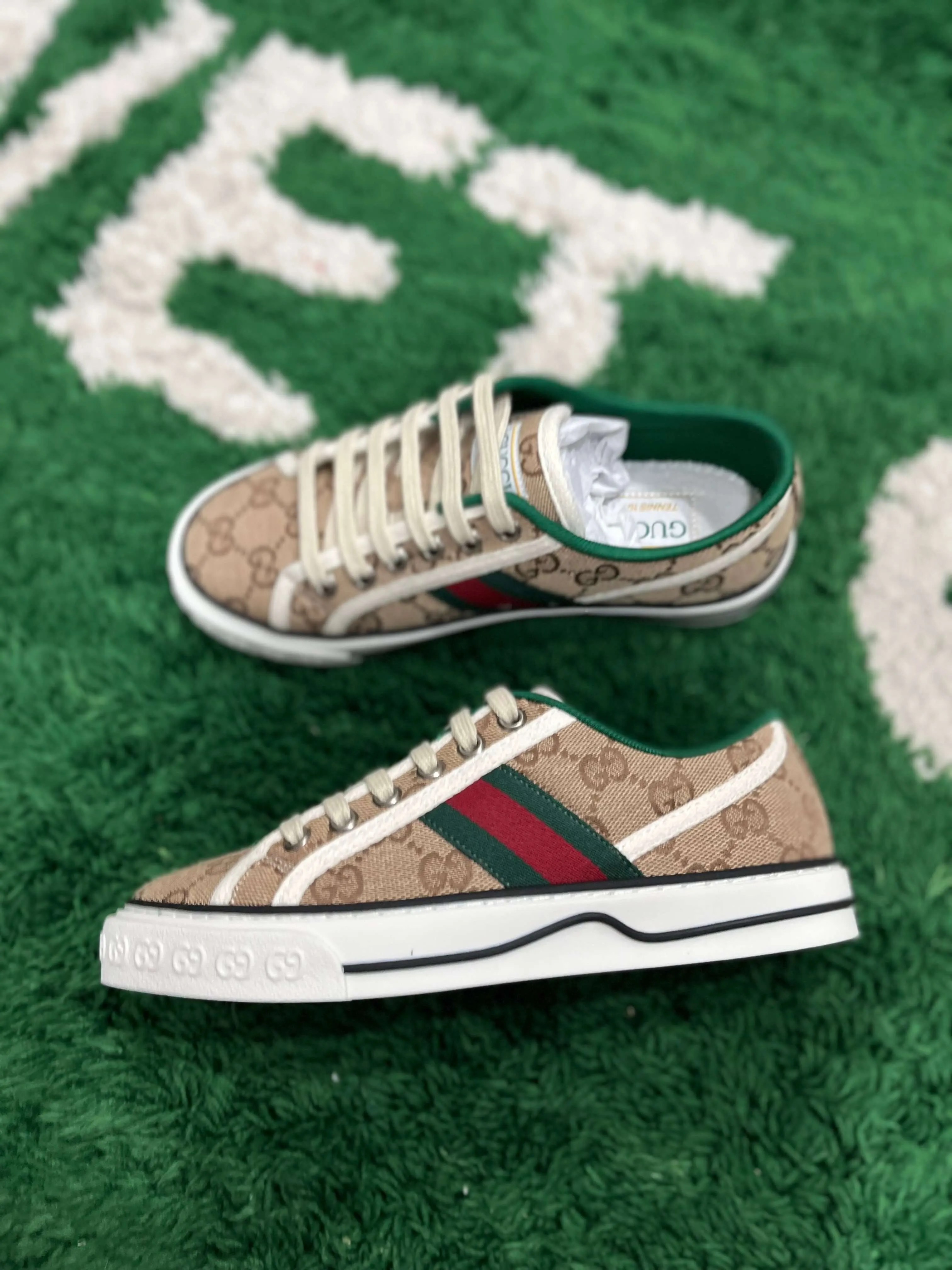 Gucci Tennis 1977 GG Logo Beige Sneaker