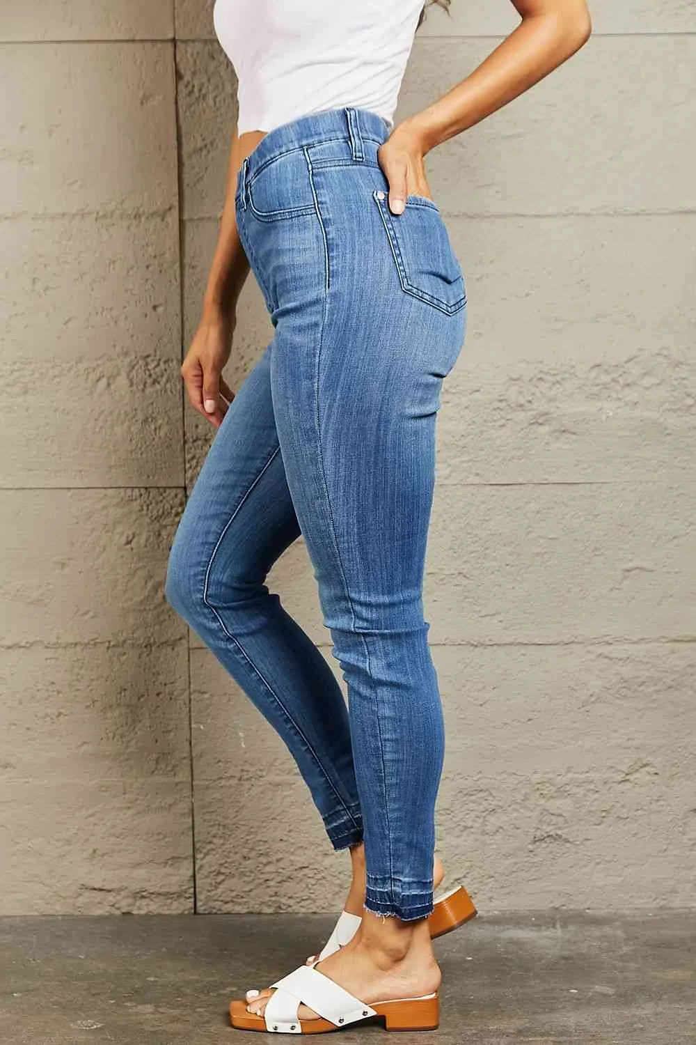 Judy Blue Janavie Full Size High Waisted Pull On Skinny Jeans