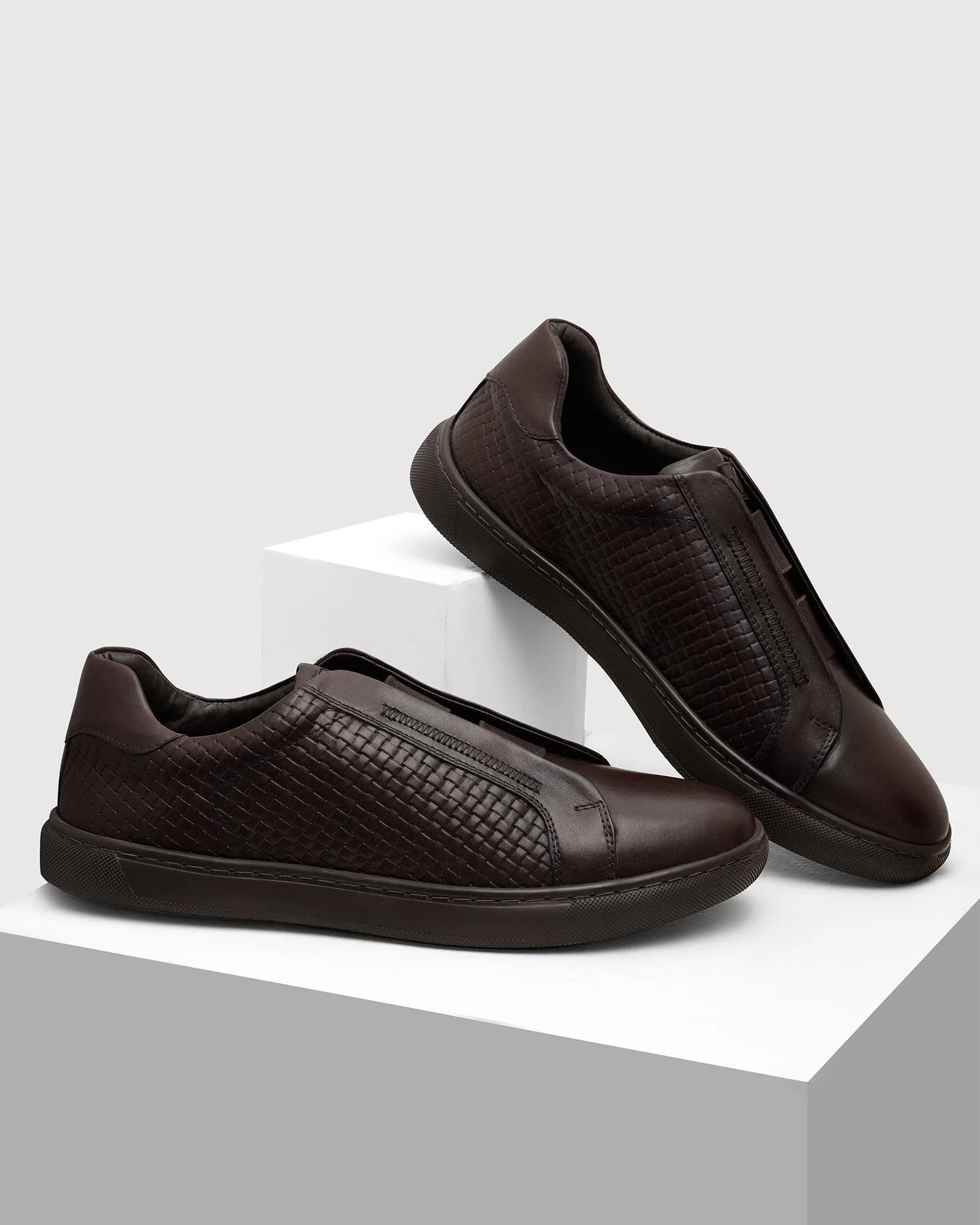 Leather Brown Textured Sneakers - Truby