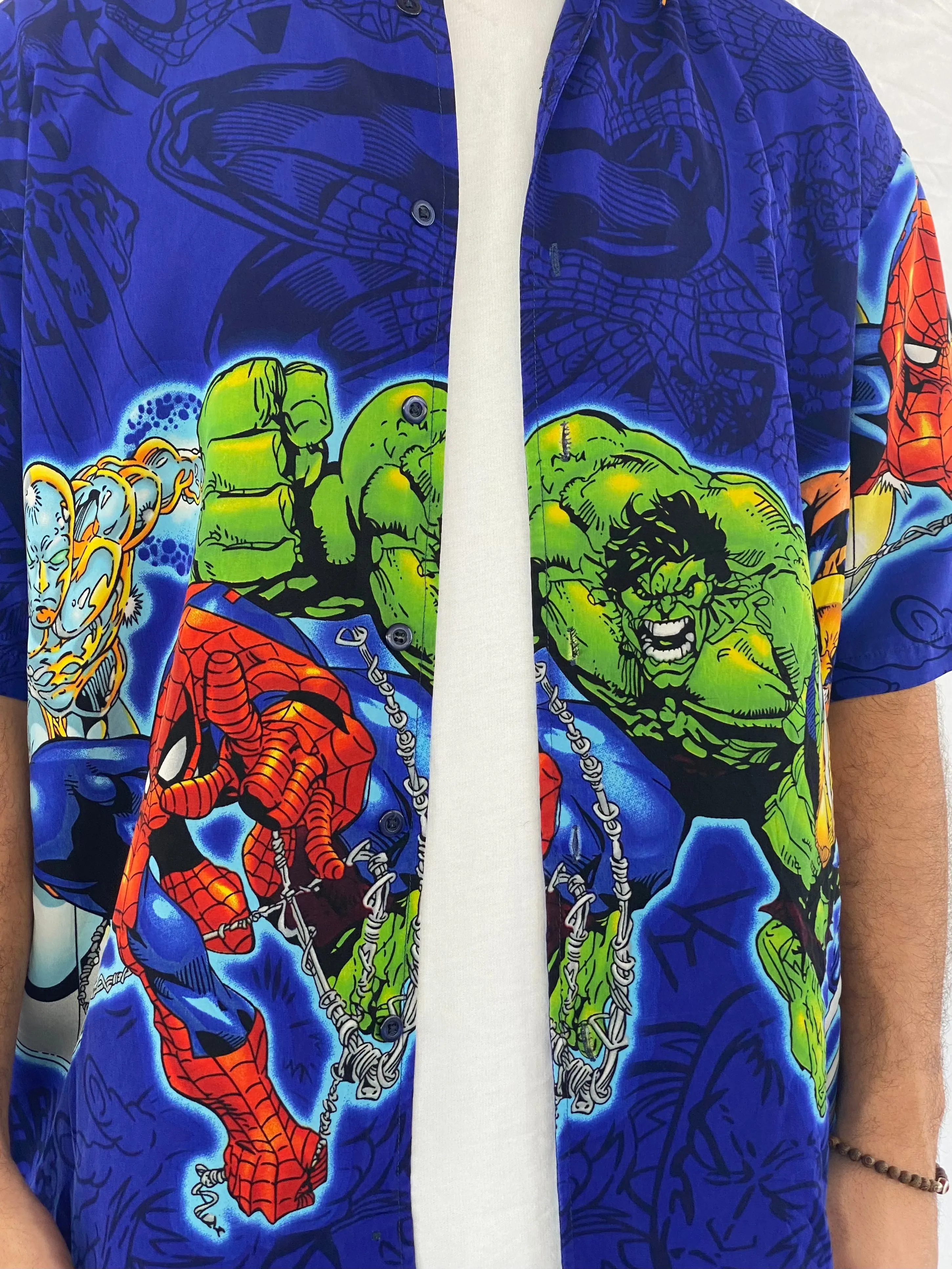 Vintage 90s/00s Marvel Comics Graphic Shirt