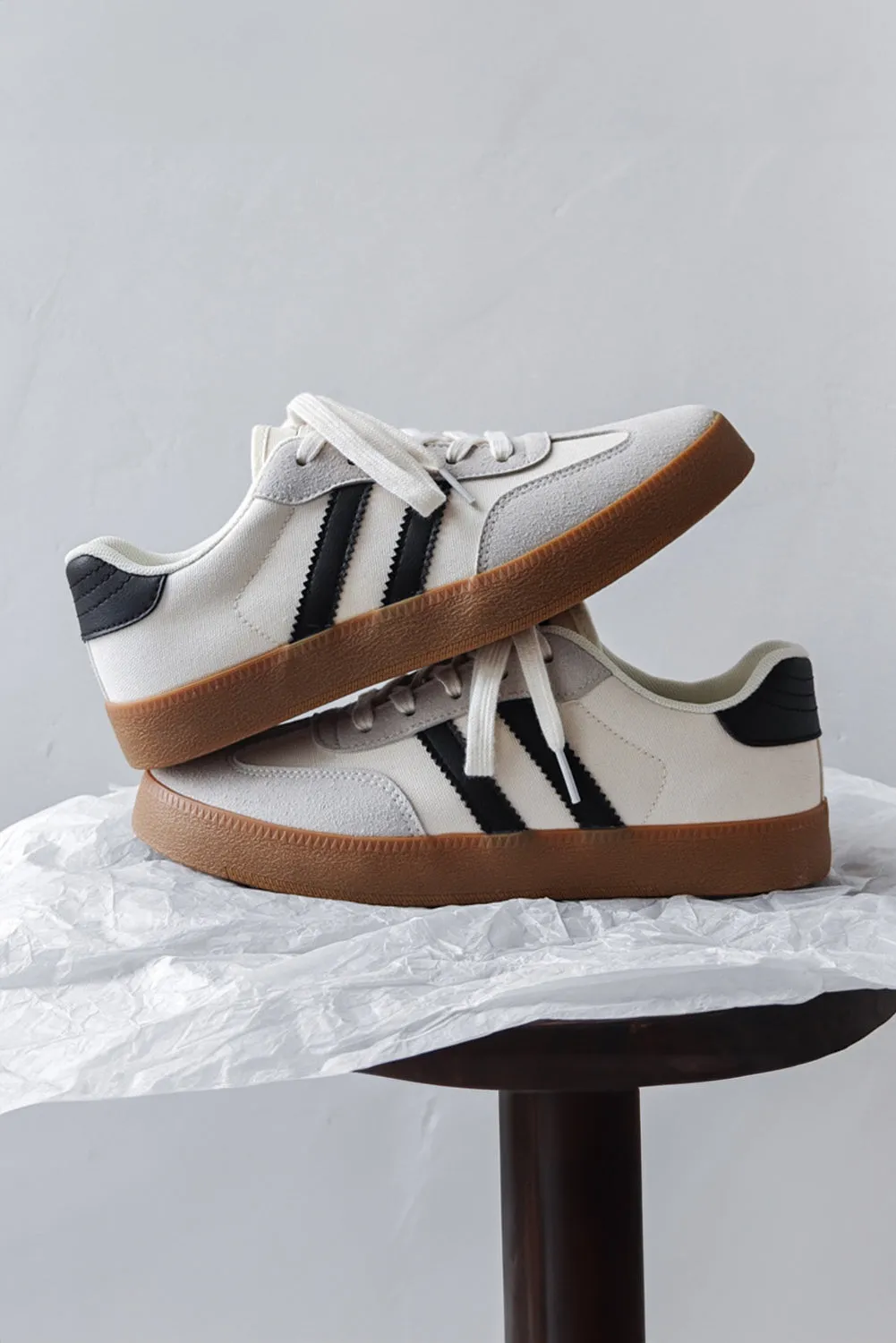 Women Striped Lace-up Flat Army Trainer Shoes