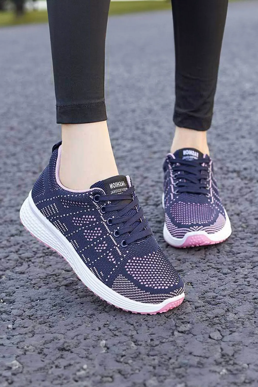 Women's Breathable Mesh Lace-Up Sneakers