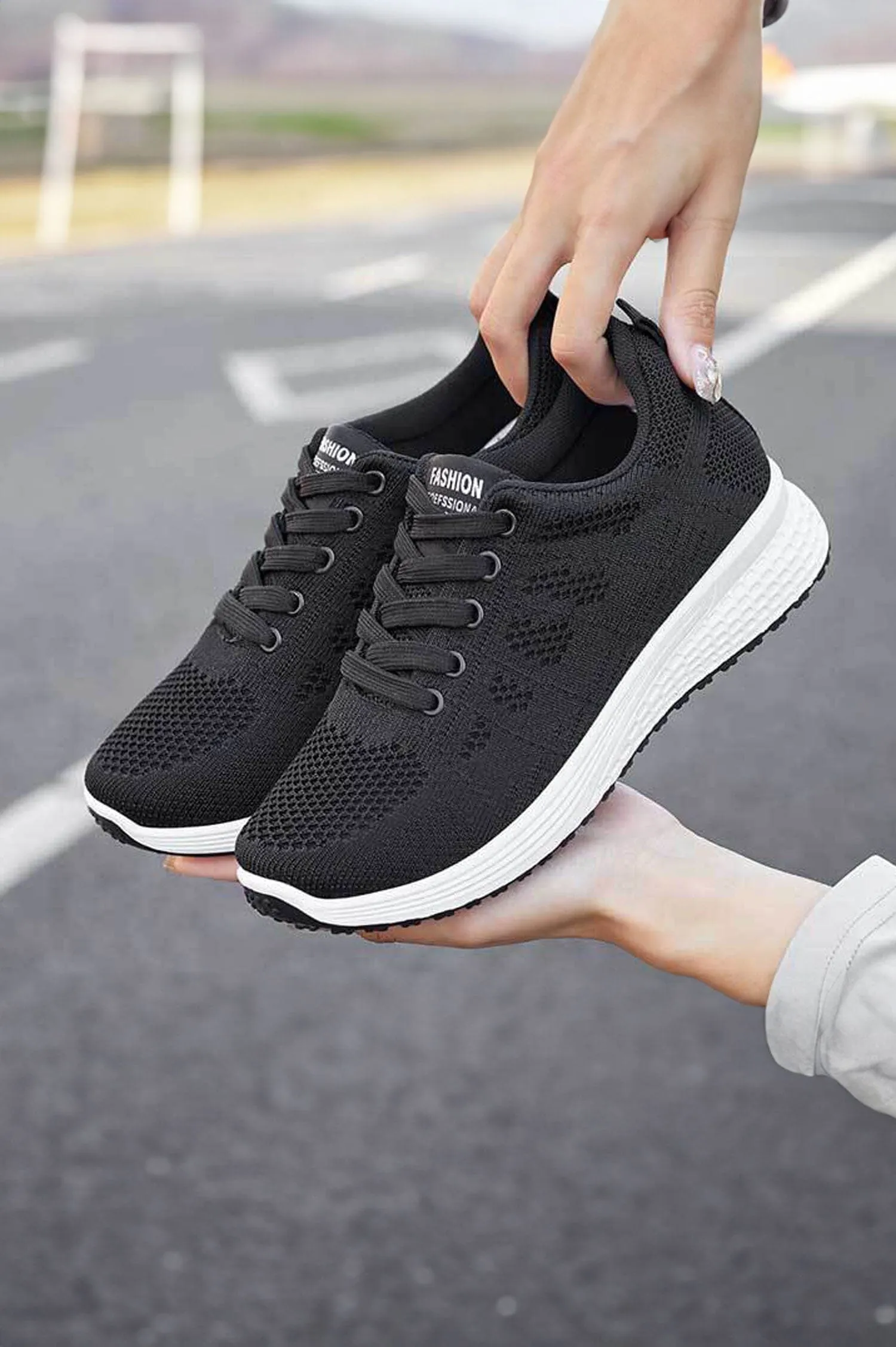 Women's Breathable Mesh Lace-Up Sneakers